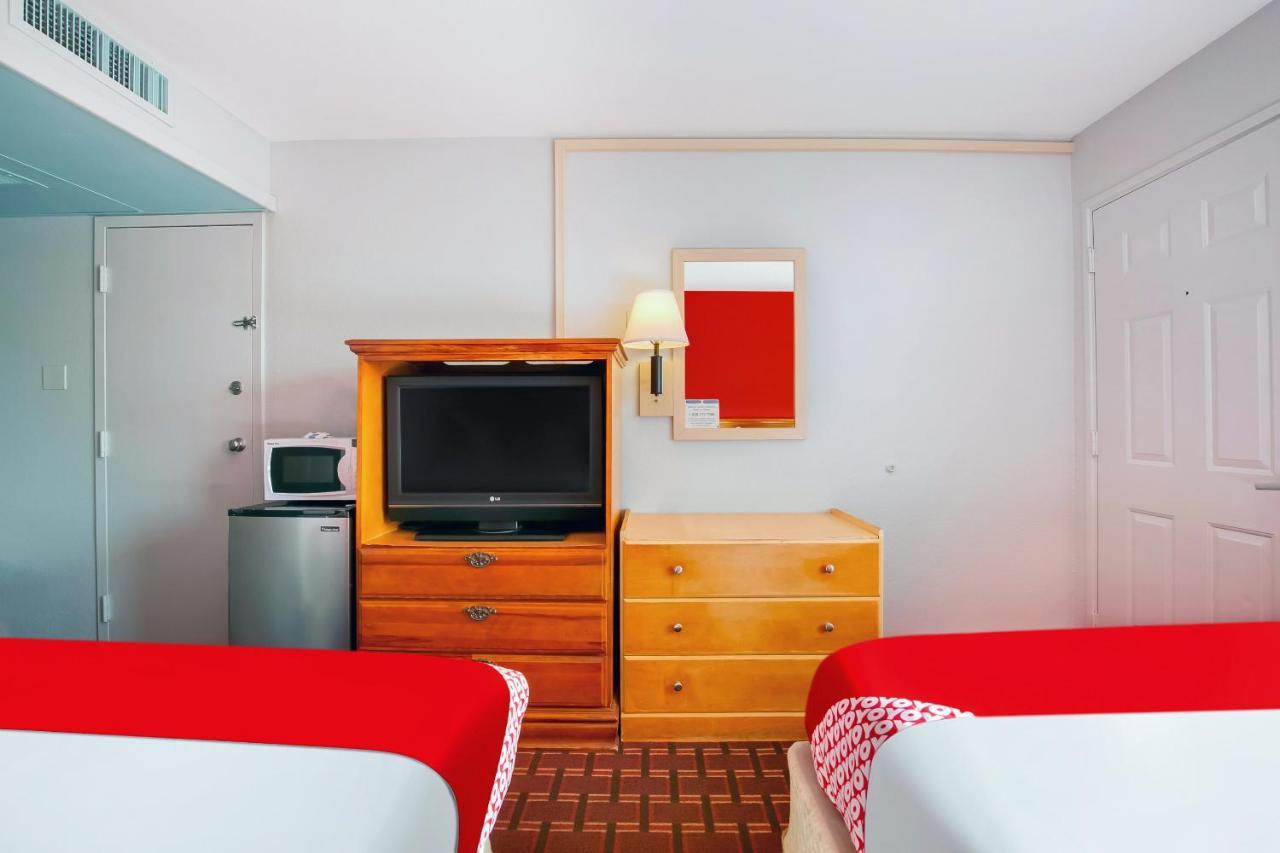 Oyo Hotel Houston Southwest I-69 Buitenkant foto