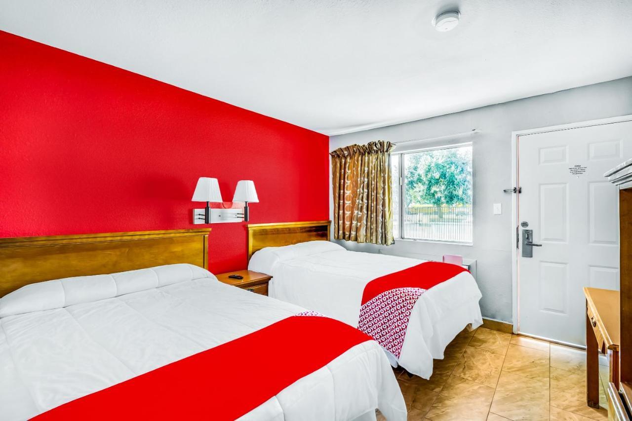 Oyo Hotel Houston Southwest I-69 Buitenkant foto