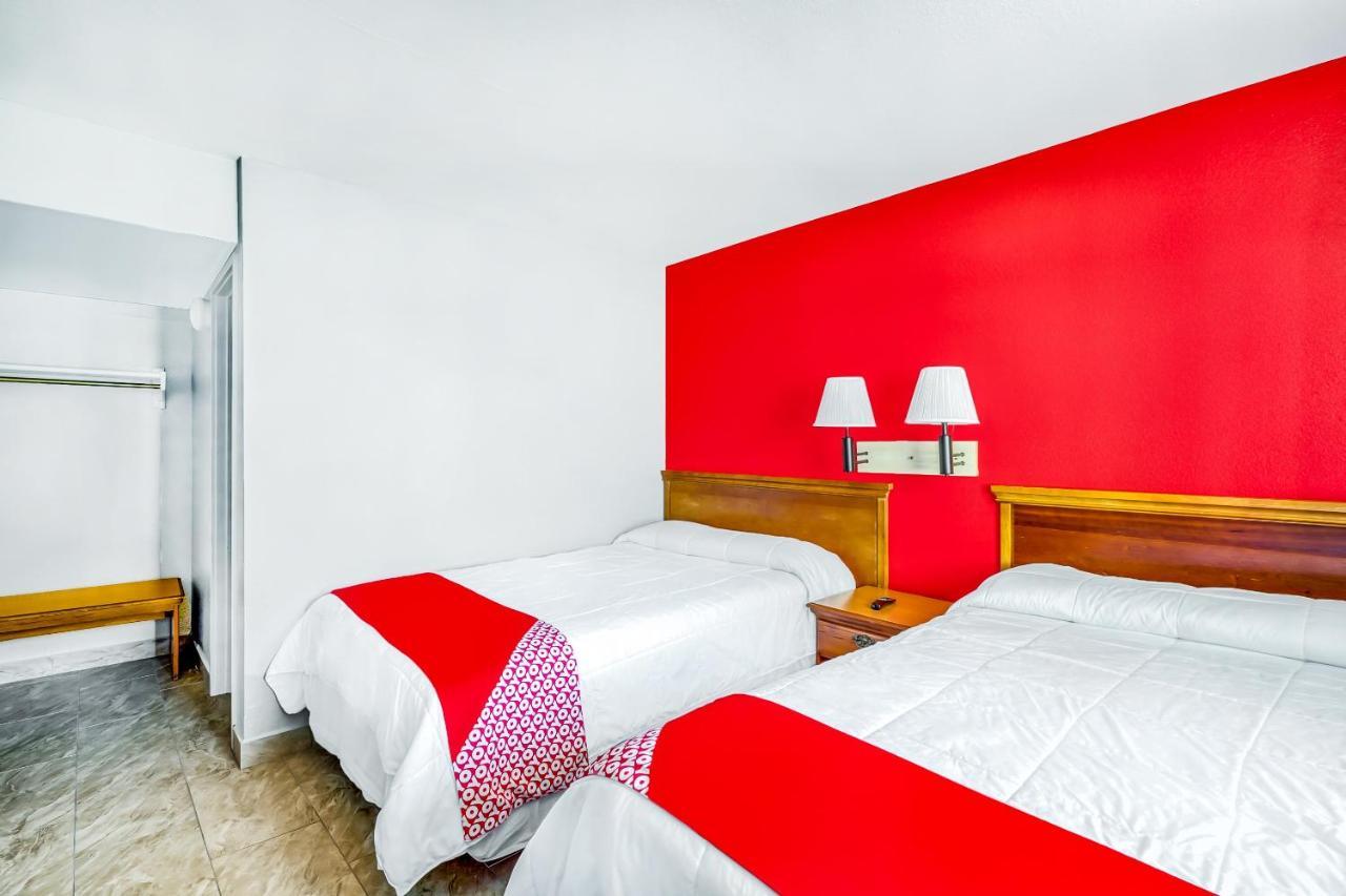 Oyo Hotel Houston Southwest I-69 Buitenkant foto